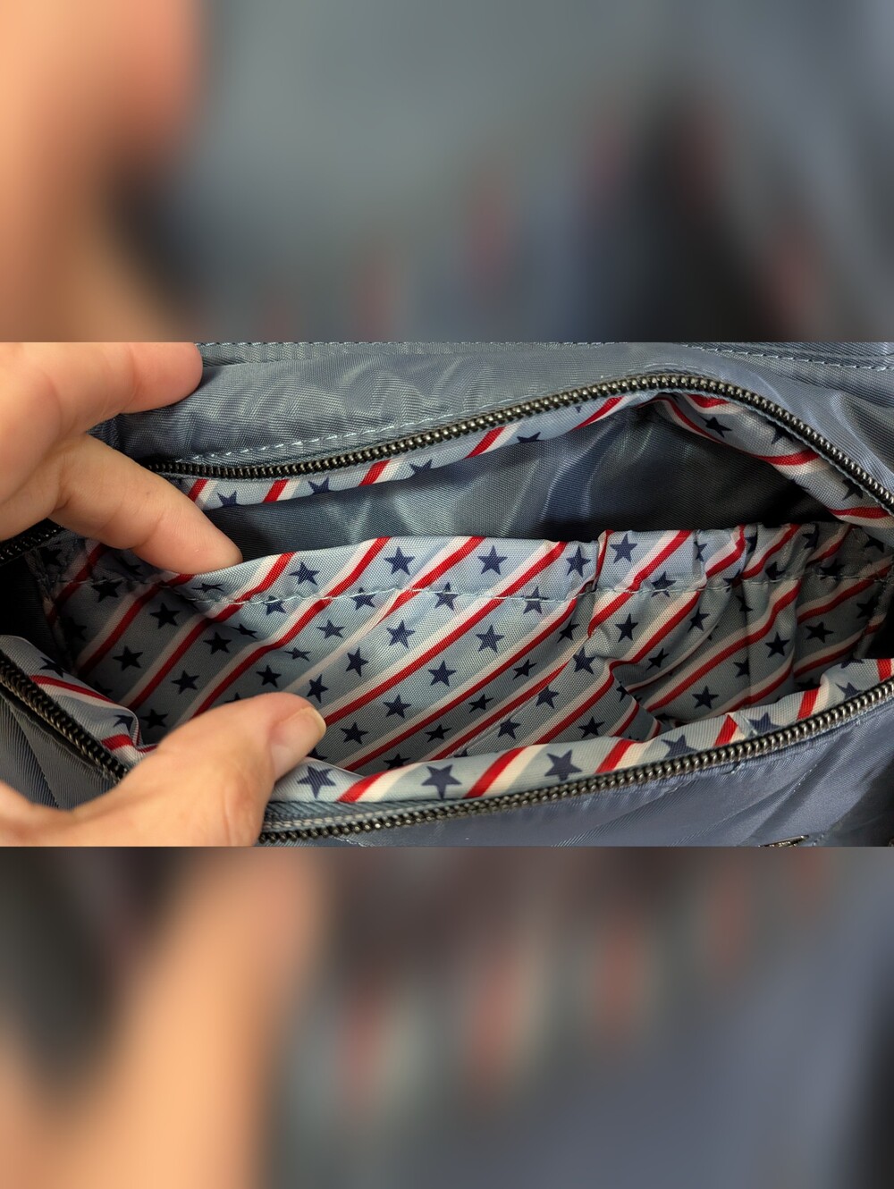 Lug Stretch LE Patriotic Print NWOT - Metallic Blue - Picture 8 of 9